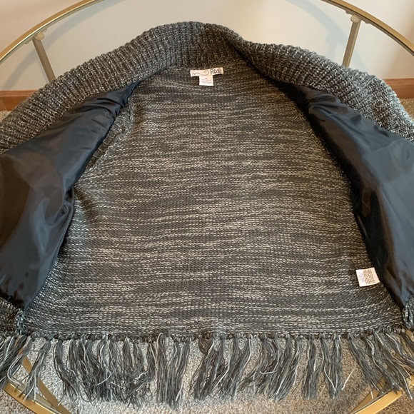 RXB Faux Fur Tie Front Boho Vest - Picture 12 of 16